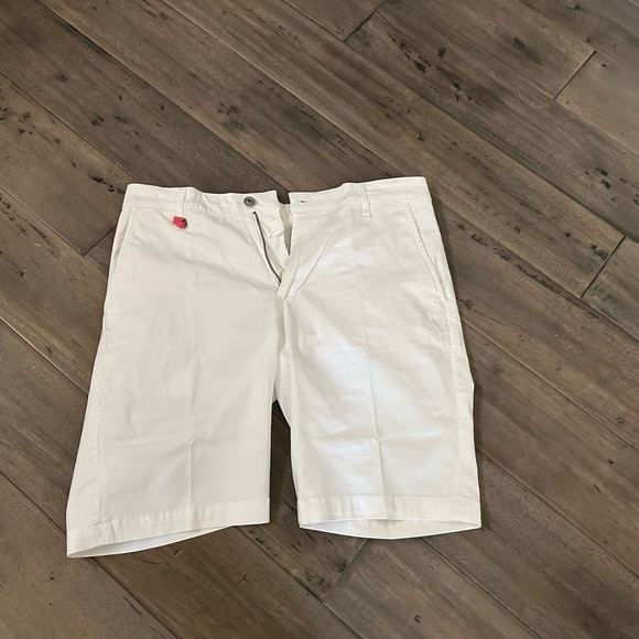 AG the griffin shorts white size 33 - Picture 4 of 8